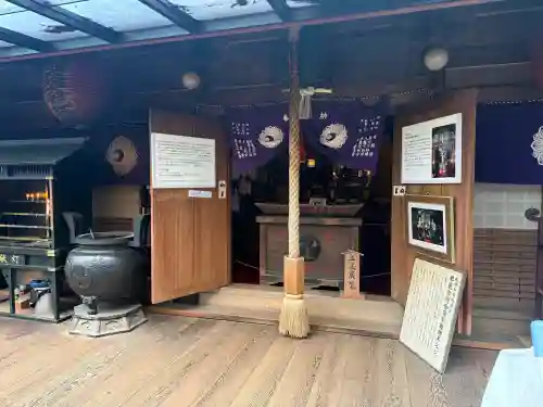 大本山七宝瀧寺の{uncategorized: "未分類", other: "その他", undefined: "問題あり", building: "その他建物", grave: "お墓", sacred_gate: "鳥居", guardian: "狛犬", statue: "像", buddha: "仏像", history: "歴史", nature: "自然", garden: "庭園", animal: "動物", pagoda: "塔", temizu: "手水舎", mountain_gate: "山門・神門", sanctuary: "本殿・本堂", subordinate: "末社・摂社", art: "芸術", scenery: "景色", jizo: "地蔵", ema: "絵馬", goshuin: "御朱印", omikuji: "おみくじ", items: "授与品その他", amulet: "お守り", goshuincho: "御朱印帳", eats: "食事", festival: "お祭り", votive_dance: "神楽", shichigosan: "七五三参", wedding: "結婚式", experience: "体験その他", initially: "初詣", around: "周辺", anti_infection: "感染症対策"}