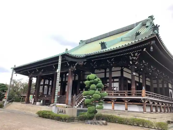 大念佛寺の本殿・本堂