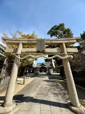 兵主神社の{uncategorized: "未分類", other: "その他", undefined: "問題あり", building: "その他建物", grave: "お墓", sacred_gate: "鳥居", guardian: "狛犬", statue: "像", buddha: "仏像", history: "歴史", nature: "自然", garden: "庭園", animal: "動物", pagoda: "塔", temizu: "手水舎", mountain_gate: "山門・神門", sanctuary: "本殿・本堂", subordinate: "末社・摂社", art: "芸術", scenery: "景色", jizo: "地蔵", ema: "絵馬", goshuin: "御朱印", omikuji: "おみくじ", items: "授与品その他", amulet: "お守り", goshuincho: "御朱印帳", eats: "食事", festival: "お祭り", votive_dance: "神楽", shichigosan: "七五三参", wedding: "結婚式", experience: "体験その他", initially: "初詣", around: "周辺", anti_infection: "感染症対策"}