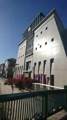 八津御嶽神社の本殿・本堂