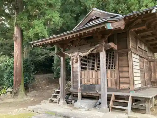 若伊香保神社の本殿