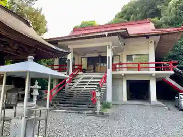 瀧寺の本殿・本堂