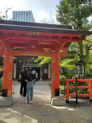 愛宕神社の山門