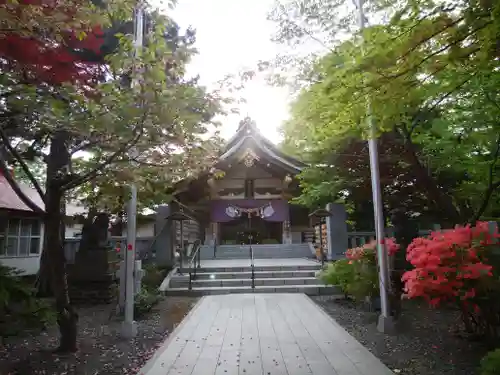 彌彦神社　(伊夜日子神社)の本殿・本堂