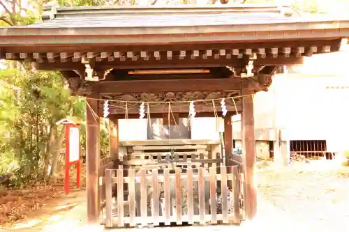 神峰神社の{uncategorized: "未分類", other: "その他", undefined: "問題あり", building: "その他建物", grave: "お墓", sacred_gate: "鳥居", guardian: "狛犬", statue: "像", buddha: "仏像", history: "歴史", nature: "自然", garden: "庭園", animal: "動物", pagoda: "塔", temizu: "手水舎", mountain_gate: "山門・神門", sanctuary: "本殿・本堂", subordinate: "末社・摂社", art: "芸術", scenery: "景色", jizo: "地蔵", ema: "絵馬", goshuin: "御朱印", omikuji: "おみくじ", items: "授与品その他", amulet: "お守り", goshuincho: "御朱印帳", eats: "食事", festival: "お祭り", votive_dance: "神楽", shichigosan: "七五三参", wedding: "結婚式", experience: "体験その他", initially: "初詣", around: "周辺", anti_infection: "感染症対策"}