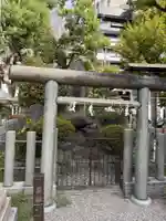 難波八阪神社の鳥居