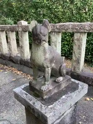 堤治神社の狛犬