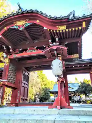 秩父神社の山門・神門