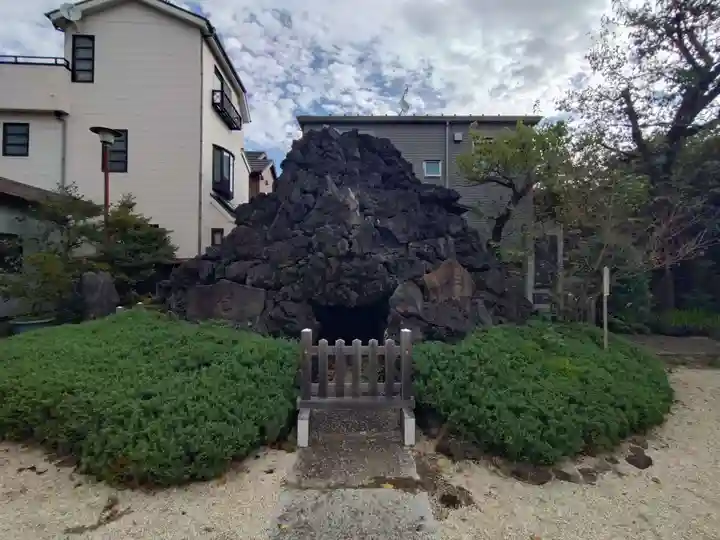 扶桑冨士塚(松原富士)・八大龍王権現社(東京都)