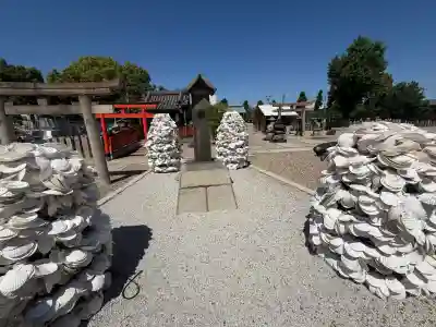姫嶋神社の{uncategorized: "未分類", other: "その他", undefined: "問題あり", building: "その他建物", grave: "お墓", sacred_gate: "鳥居", guardian: "狛犬", statue: "像", buddha: "仏像", history: "歴史", nature: "自然", garden: "庭園", animal: "動物", pagoda: "塔", temizu: "手水舎", mountain_gate: "山門・神門", sanctuary: "本殿・本堂", subordinate: "末社・摂社", art: "芸術", scenery: "景色", jizo: "地蔵", ema: "絵馬", goshuin: "御朱印", omikuji: "おみくじ", items: "授与品その他", amulet: "お守り", goshuincho: "御朱印帳", eats: "食事", festival: "お祭り", votive_dance: "神楽", shichigosan: "七五三参", wedding: "結婚式", experience: "体験その他", initially: "初詣", around: "周辺", anti_infection: "感染症対策"}