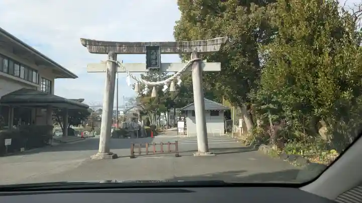 上地八幡宮の{uncategorized: "未分類", other: "その他", undefined: "問題あり", building: "その他建物", grave: "お墓", sacred_gate: "鳥居", guardian: "狛犬", statue: "像", buddha: "仏像", history: "歴史", nature: "自然", garden: "庭園", animal: "動物", pagoda: "塔", temizu: "手水舎", mountain_gate: "山門・神門", sanctuary: "本殿・本堂", subordinate: "末社・摂社", art: "芸術", scenery: "景色", jizo: "地蔵", ema: "絵馬", goshuin: "御朱印", omikuji: "おみくじ", items: "授与品その他", amulet: "お守り", goshuincho: "御朱印帳", eats: "食事", festival: "お祭り", votive_dance: "神楽", shichigosan: "七五三参", wedding: "結婚式", experience: "体験その他", initially: "初詣", around: "周辺", anti_infection: "感染症対策"}