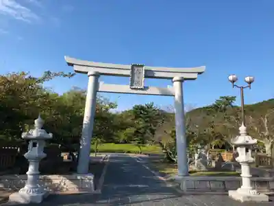 桜ヶ池池宮神社の鳥居