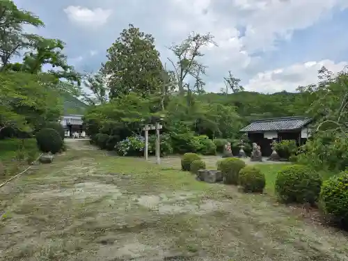 世尊寺(奈良県)