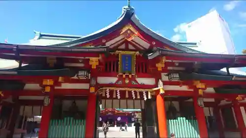 日枝神社の山門