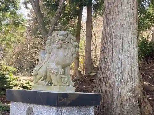 角館総鎮守 神明社の狛犬