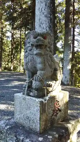 八幡神社の狛犬