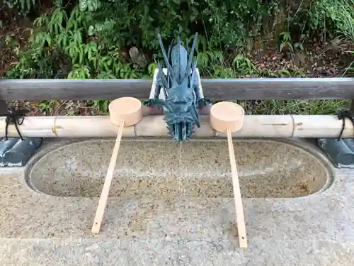 神吉八幡神社の手水舎