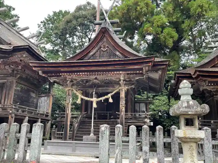 倭白山比咩神社の末社・摂社
