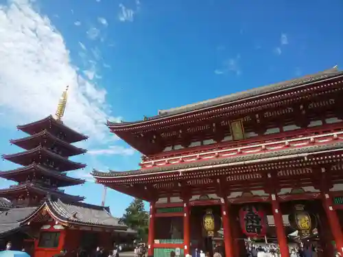 浅草寺の山門