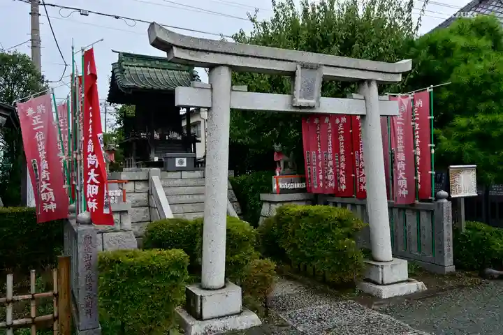 成田山川越別院の鳥居