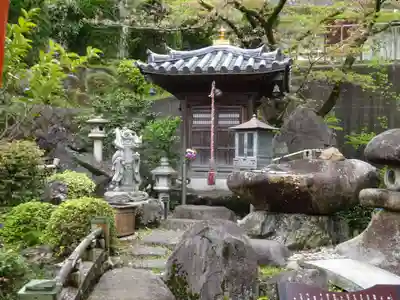 徳恩寺の末社・摂社