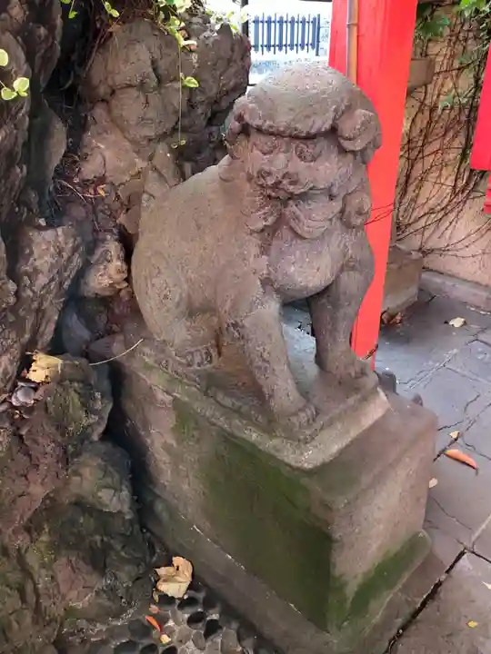 天白稲荷神社の狛犬