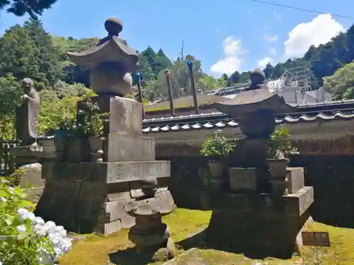 本光寺の塔