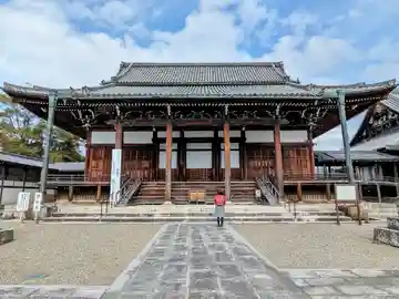 錦織寺の本殿・本堂