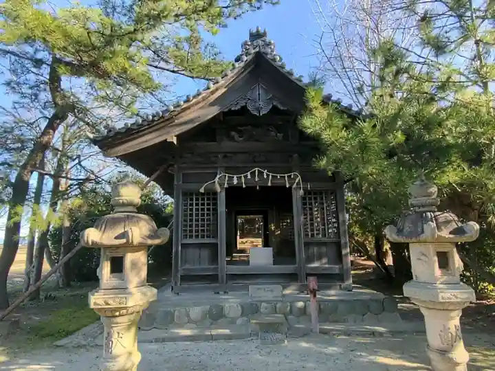 八幡社(落合八幡社)の{uncategorized: "未分類", other: "その他", undefined: "問題あり", building: "その他建物", grave: "お墓", sacred_gate: "鳥居", guardian: "狛犬", statue: "像", buddha: "仏像", history: "歴史", nature: "自然", garden: "庭園", animal: "動物", pagoda: "塔", temizu: "手水舎", mountain_gate: "山門・神門", sanctuary: "本殿・本堂", subordinate: "末社・摂社", art: "芸術", scenery: "景色", jizo: "地蔵", ema: "絵馬", goshuin: "御朱印", omikuji: "おみくじ", items: "授与品その他", amulet: "お守り", goshuincho: "御朱印帳", eats: "食事", festival: "お祭り", votive_dance: "神楽", shichigosan: "七五三参", wedding: "結婚式", experience: "体験その他", initially: "初詣", around: "周辺", anti_infection: "感染症対策"}