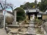 法華院の{uncategorized: "未分類", other: "その他", undefined: "問題あり", building: "その他建物", grave: "お墓", sacred_gate: "鳥居", guardian: "狛犬", statue: "像", buddha: "仏像", history: "歴史", nature: "自然", garden: "庭園", animal: "動物", pagoda: "塔", temizu: "手水舎", mountain_gate: "山門・神門", sanctuary: "本殿・本堂", subordinate: "末社・摂社", art: "芸術", scenery: "景色", jizo: "地蔵", ema: "絵馬", goshuin: "御朱印", omikuji: "おみくじ", items: "授与品その他", amulet: "お守り", goshuincho: "御朱印帳", eats: "食事", festival: "お祭り", votive_dance: "神楽", shichigosan: "七五三参", wedding: "結婚式", experience: "体験その他", initially: "初詣", around: "周辺", anti_infection: "感染症対策"}