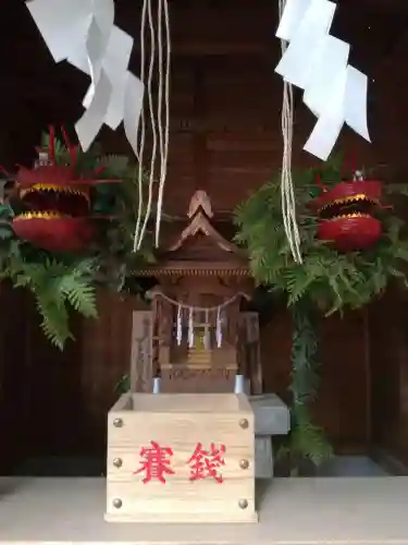 間々田八幡宮の末社