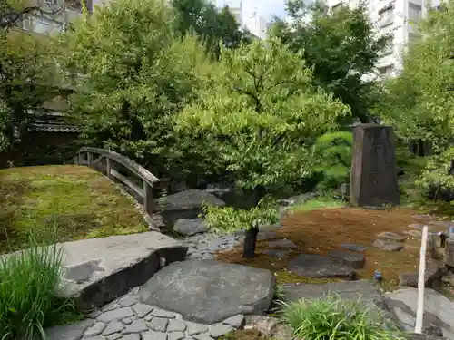 湯島天満宮の庭園