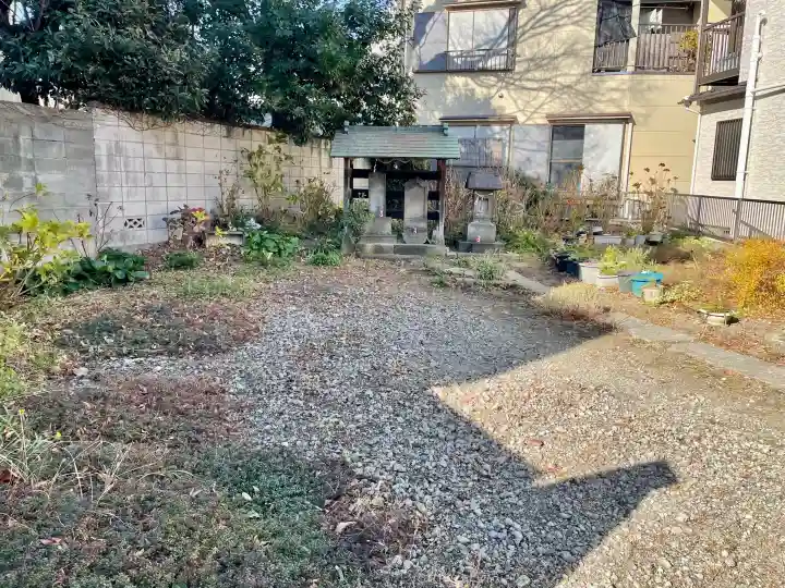 武蔵御嶽神社・出羽三山神社・道祖神の{uncategorized: "未分類", other: "その他", undefined: "問題あり", building: "その他建物", grave: "お墓", sacred_gate: "鳥居", guardian: "狛犬", statue: "像", buddha: "仏像", history: "歴史", nature: "自然", garden: "庭園", animal: "動物", pagoda: "塔", temizu: "手水舎", mountain_gate: "山門・神門", sanctuary: "本殿・本堂", subordinate: "末社・摂社", art: "芸術", scenery: "景色", jizo: "地蔵", ema: "絵馬", goshuin: "御朱印", omikuji: "おみくじ", items: "授与品その他", amulet: "お守り", goshuincho: "御朱印帳", eats: "食事", festival: "お祭り", votive_dance: "神楽", shichigosan: "七五三参", wedding: "結婚式", experience: "体験その他", initially: "初詣", around: "周辺", anti_infection: "感染症対策"}