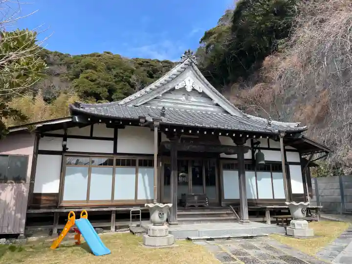 大寳寺の{uncategorized: "未分類", other: "その他", undefined: "問題あり", building: "その他建物", grave: "お墓", sacred_gate: "鳥居", guardian: "狛犬", statue: "像", buddha: "仏像", history: "歴史", nature: "自然", garden: "庭園", animal: "動物", pagoda: "塔", temizu: "手水舎", mountain_gate: "山門・神門", sanctuary: "本殿・本堂", subordinate: "末社・摂社", art: "芸術", scenery: "景色", jizo: "地蔵", ema: "絵馬", goshuin: "御朱印", omikuji: "おみくじ", items: "授与品その他", amulet: "お守り", goshuincho: "御朱印帳", eats: "食事", festival: "お祭り", votive_dance: "神楽", shichigosan: "七五三参", wedding: "結婚式", experience: "体験その他", initially: "初詣", around: "周辺", anti_infection: "感染症対策"}