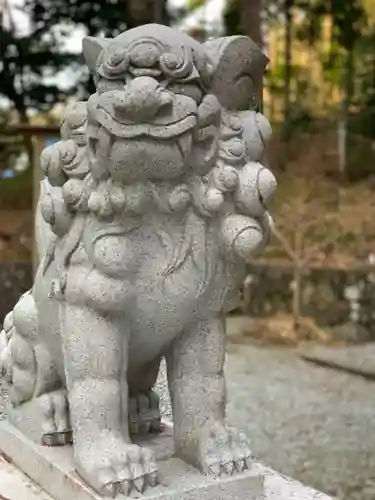 須山浅間神社の狛犬