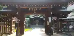 小岩神社の山門