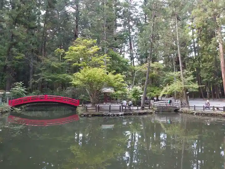 小國神社の庭園