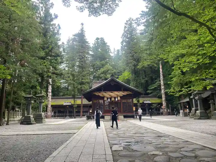 諏訪大社下社春宮(長野県)