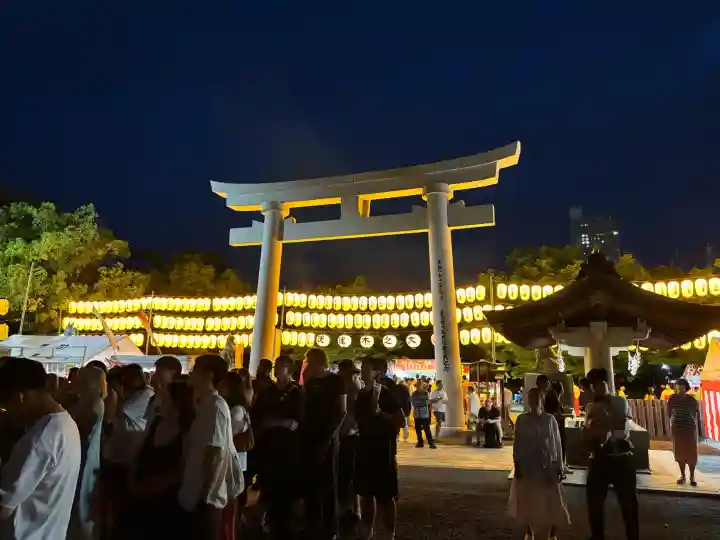 廣島護國神社の{uncategorized: "未分類", other: "その他", undefined: "問題あり", building: "その他建物", grave: "お墓", sacred_gate: "鳥居", guardian: "狛犬", statue: "像", buddha: "仏像", history: "歴史", nature: "自然", garden: "庭園", animal: "動物", pagoda: "塔", temizu: "手水舎", mountain_gate: "山門・神門", sanctuary: "本殿・本堂", subordinate: "末社・摂社", art: "芸術", scenery: "景色", jizo: "地蔵", ema: "絵馬", goshuin: "御朱印", omikuji: "おみくじ", items: "授与品その他", amulet: "お守り", goshuincho: "御朱印帳", eats: "食事", festival: "お祭り", votive_dance: "神楽", shichigosan: "七五三参", wedding: "結婚式", experience: "体験その他", initially: "初詣", around: "周辺", anti_infection: "感染症対策"}
