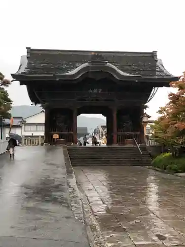 善光寺の山門・神門