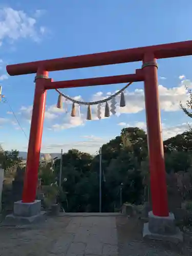 人見神社の鳥居