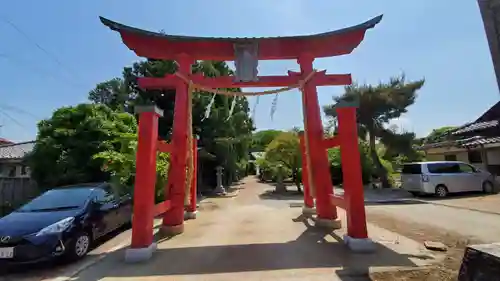 鶴岡天満宮の鳥居