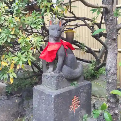 靍護稲荷神社の狛犬