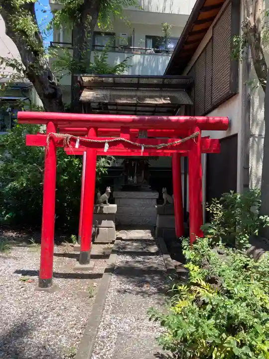 寄木神社の鳥居