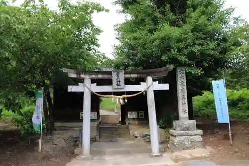 大六天麻王神社の鳥居