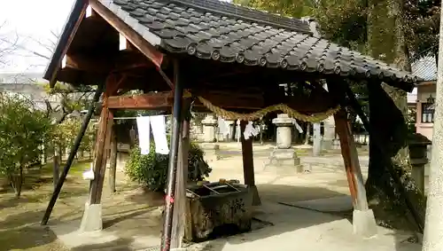 大神神社（花池）の手水舎