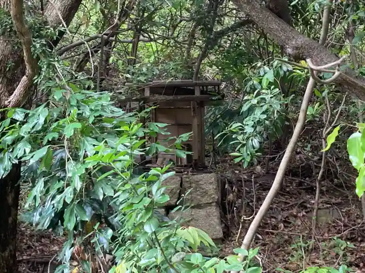 宇佐八幡神社の末社・摂社