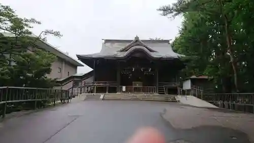 亀田八幡宮の本殿・本堂