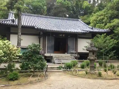 白毫寺の本殿