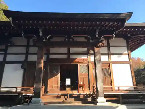 三澤寺の本殿・本堂